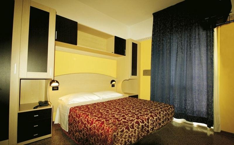 Hotel Susy Ривадзурра Экстерьер фото
